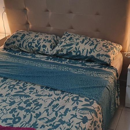 Fabulous 2-Bedroom Apartment Right On The Beach Of Los Crstianos Arona  Exteriér fotografie
