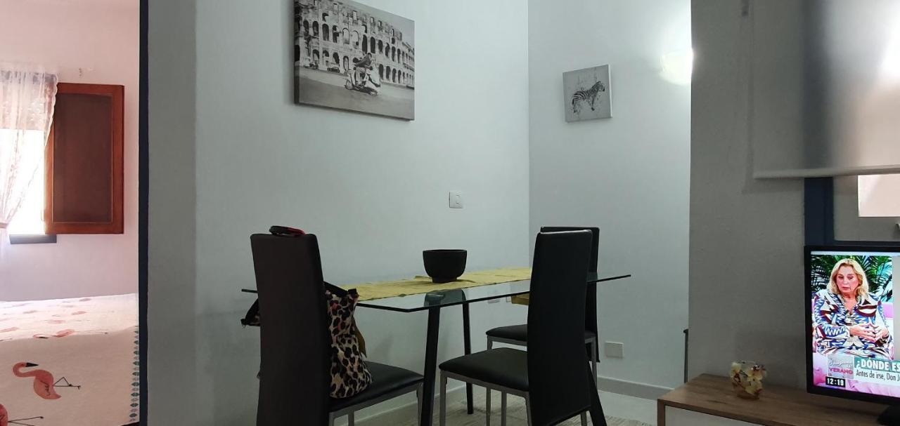 Fabulous 2-Bedroom Apartment Right On The Beach Of Los Crstianos Arona  Exteriér fotografie