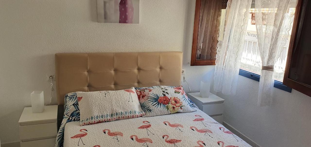Fabulous 2-Bedroom Apartment Right On The Beach Of Los Crstianos Arona  Exteriér fotografie